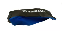 FUNDA ASIENTO LFM YBR 125 CENTAURO NEGRA BORDE AZUL LOGO YAMAHA