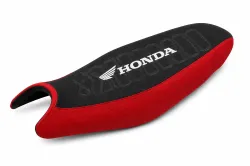 FUNDA ASIENTO LFM CENTAURO TITAN 150 NEGRA BORDE ROJO LOGO HONDA